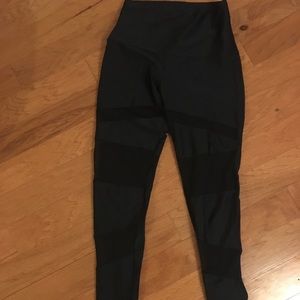 Onzie bondage leggings